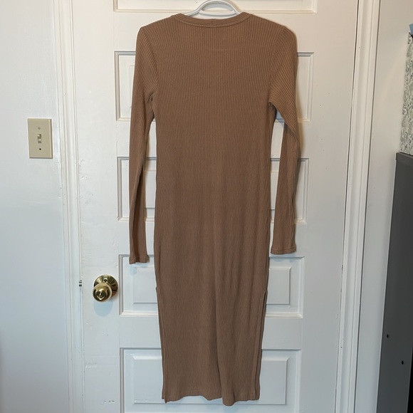 A&F soft cozy. Button up dress - Picture 3 of 3